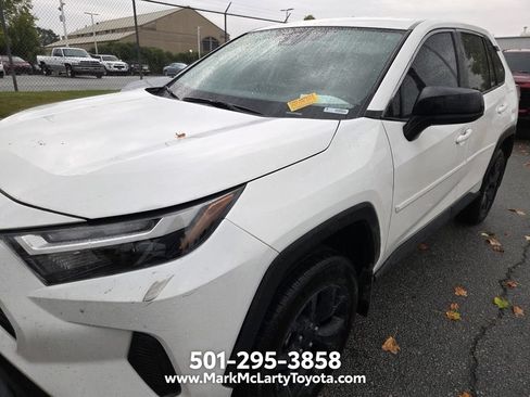 Used 2024 Toyota RAV4 LE FWD image 10