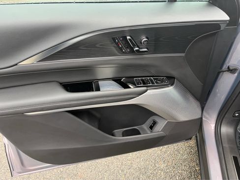 Used 2025 Cadillac Lyriq Luxury w/ LPO, Floor Liner Package AWD/4WD image 10