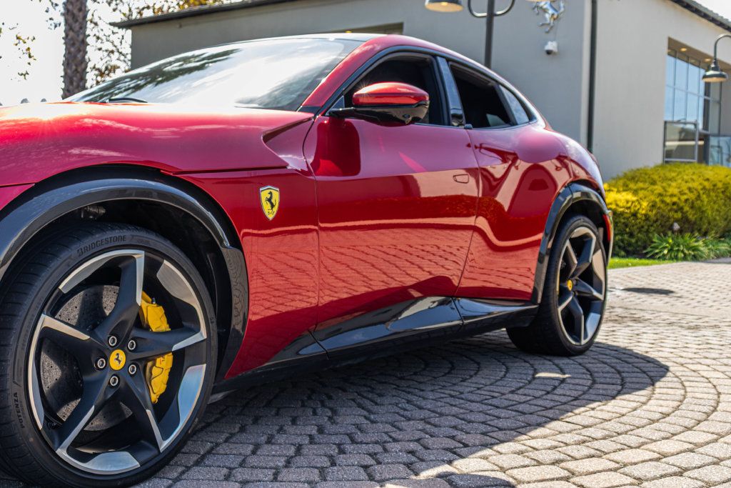 Used 2023 Ferrari Purosangue AWD/4WD image 32