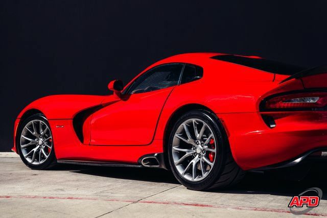 Used 2013 SRT Viper GTS w/ GTS Laguna Interior Pkg RWD image 60