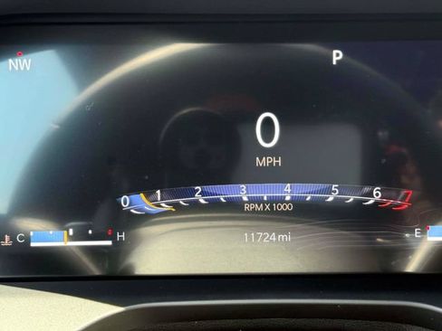 Certified 2024 Jeep Grand Cherokee Altitude AWD/4WD image 23