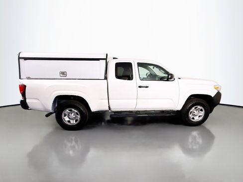Used 2022 Toyota Tacoma SR RWD image 11