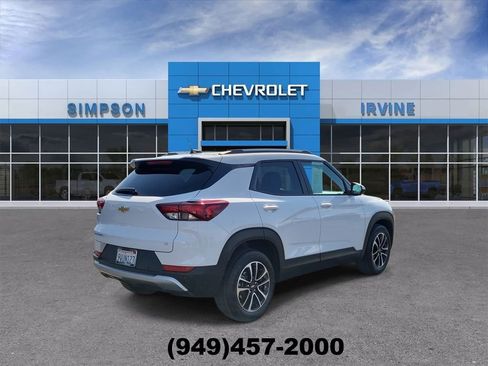 Used 2026 Chevrolet TrailBlazer LT w/ Convenience Package image 8