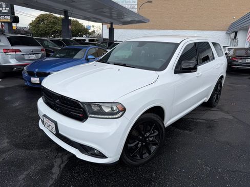 Used 2017 Dodge Durango R/T w/ Blacktop Package RWD image 2