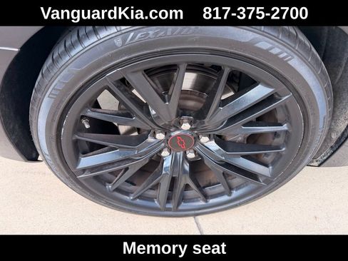 Used 2018 Chevrolet Camaro SS RWD image 10