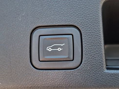Used 2025 Chevrolet Equinox LT w/ Convenience Package II AWD/4WD image 30