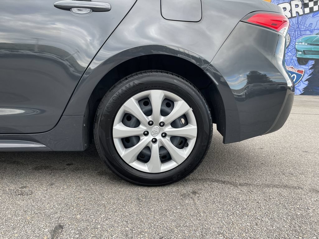 Certified 2025 Toyota Corolla LE AWD/4WD image 10