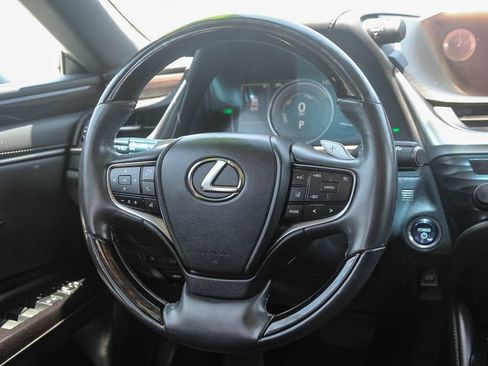 Used 2020 Lexus ES 300h w/ Premium Package FWD image 15
