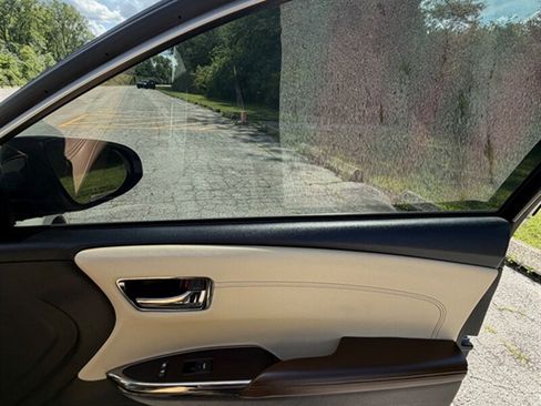 Used 2014 Toyota Avalon XLE FWD image 23
