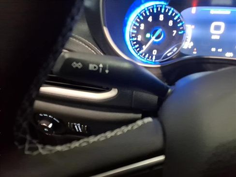 New 2026 Chrysler Pacifica Select FWD image 13