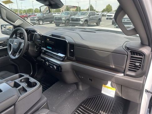 New 2025 Chevrolet Silverado 1500 LT image 17