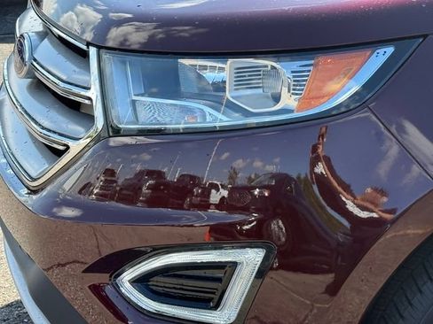 Used 2018 Ford Edge Titanium w/ Ford Safe & Smart Package AWD/4WD image 27