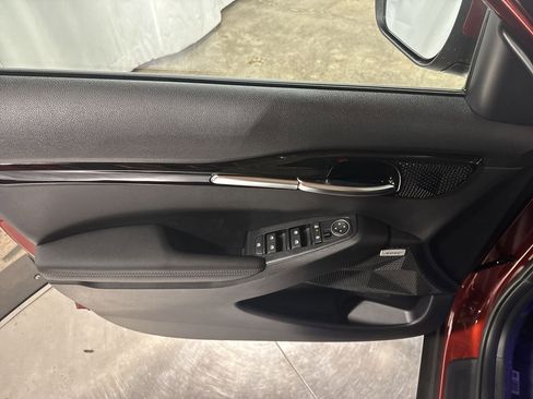 Certified 2025 Kia Seltos SX w/ SX Sunroof Package image 18