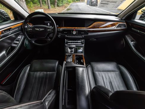 Used 2017 Genesis G90 5.0 Ultimate AWD/4WD image 5