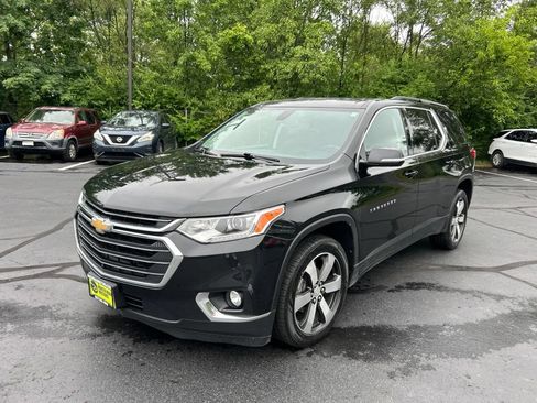 Used 2019 Chevrolet Traverse LT AWD/4WD image 3