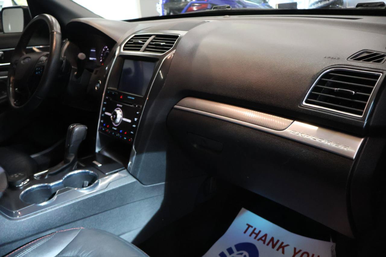 Used 2018 Ford Explorer Sport AWD/4WD image 26