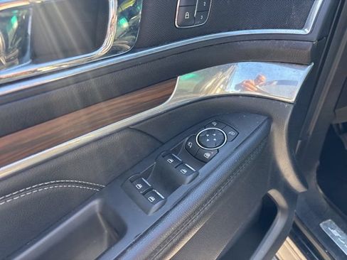 Used 2016 Ford Explorer Limited AWD/4WD image 9
