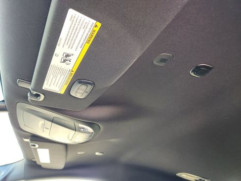 New 2026 Chrysler Pacifica Select image 18