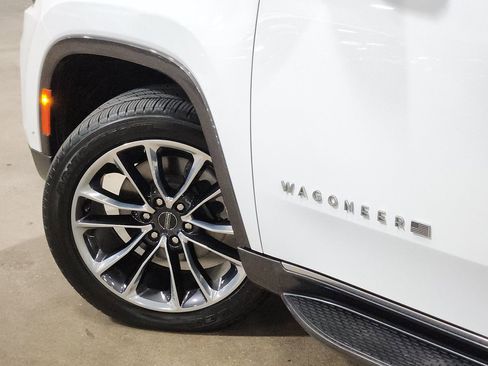 Used 2022 Jeep Wagoneer Series II w/ Premium Group I image 24