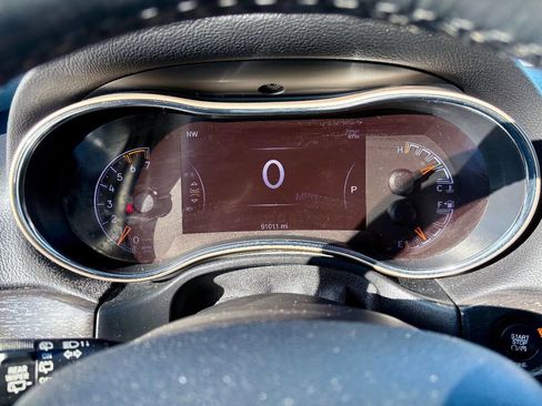 Used 2015 Jeep Grand Cherokee Limited image 21