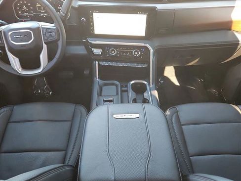 Used 2024 GMC Sierra 3500 Denali w/ Denali Reserve Package image 18