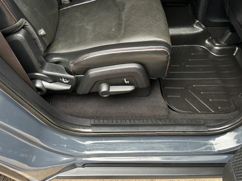 Used 2018 Dodge Journey GT FWD image 22
