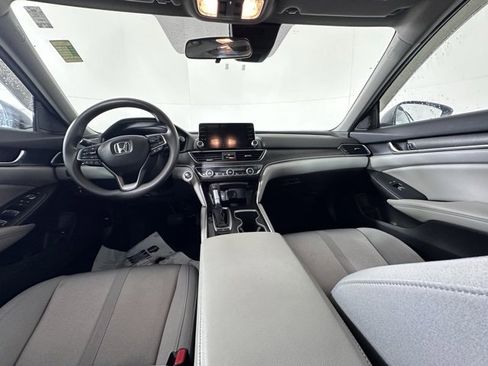 Used 2019 Honda Accord EX image 17