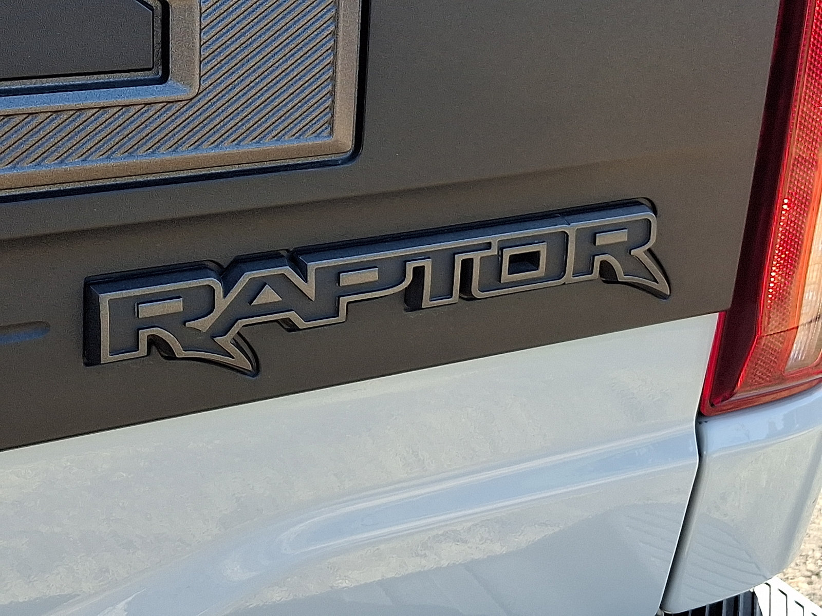 Used 2024 Ford F150 Raptor AWD/4WD image 31