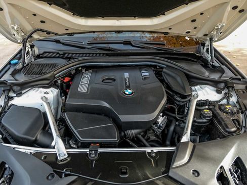 Used 2019 BMW 530i xDrive w/ M Sport Package image 53