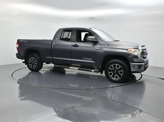 Used 2017 Toyota Tundra SR5 w/ TRD Off Road Package AWD/4WD video 3