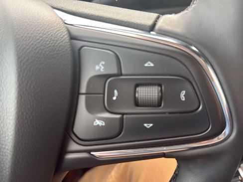 Used 2025 Buick Envista Sport Touring w/ Convenience I Package image 15