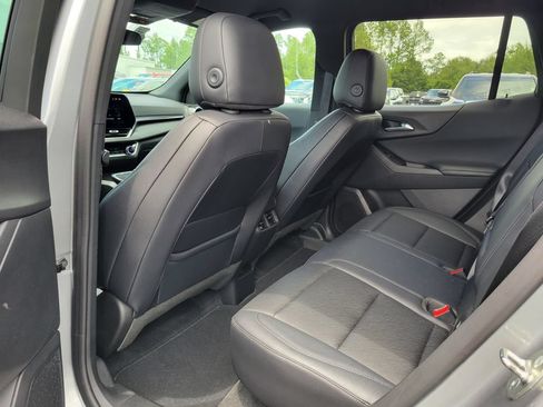 Used 2026 Chevrolet Equinox LT w/ Convenience Package II AWD/4WD image 14