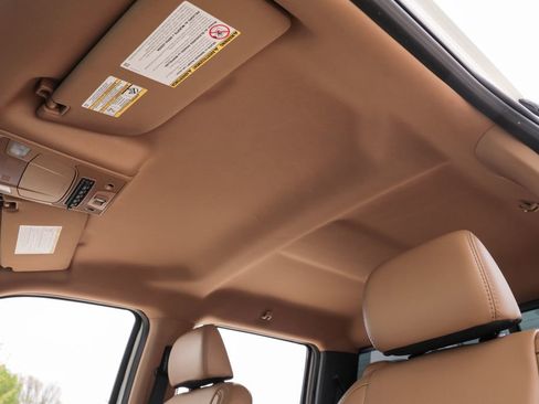 Used 2022 Ford F350 Lariat w/ Lariat Ultimate Package image 19