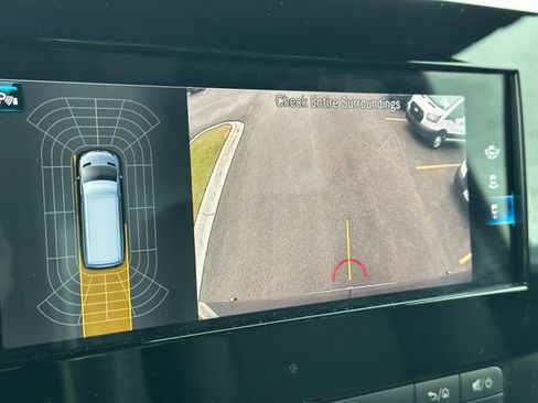 Used 2022 Mercedes-Benz Sprinter 4500 w/ Parking Package image 34