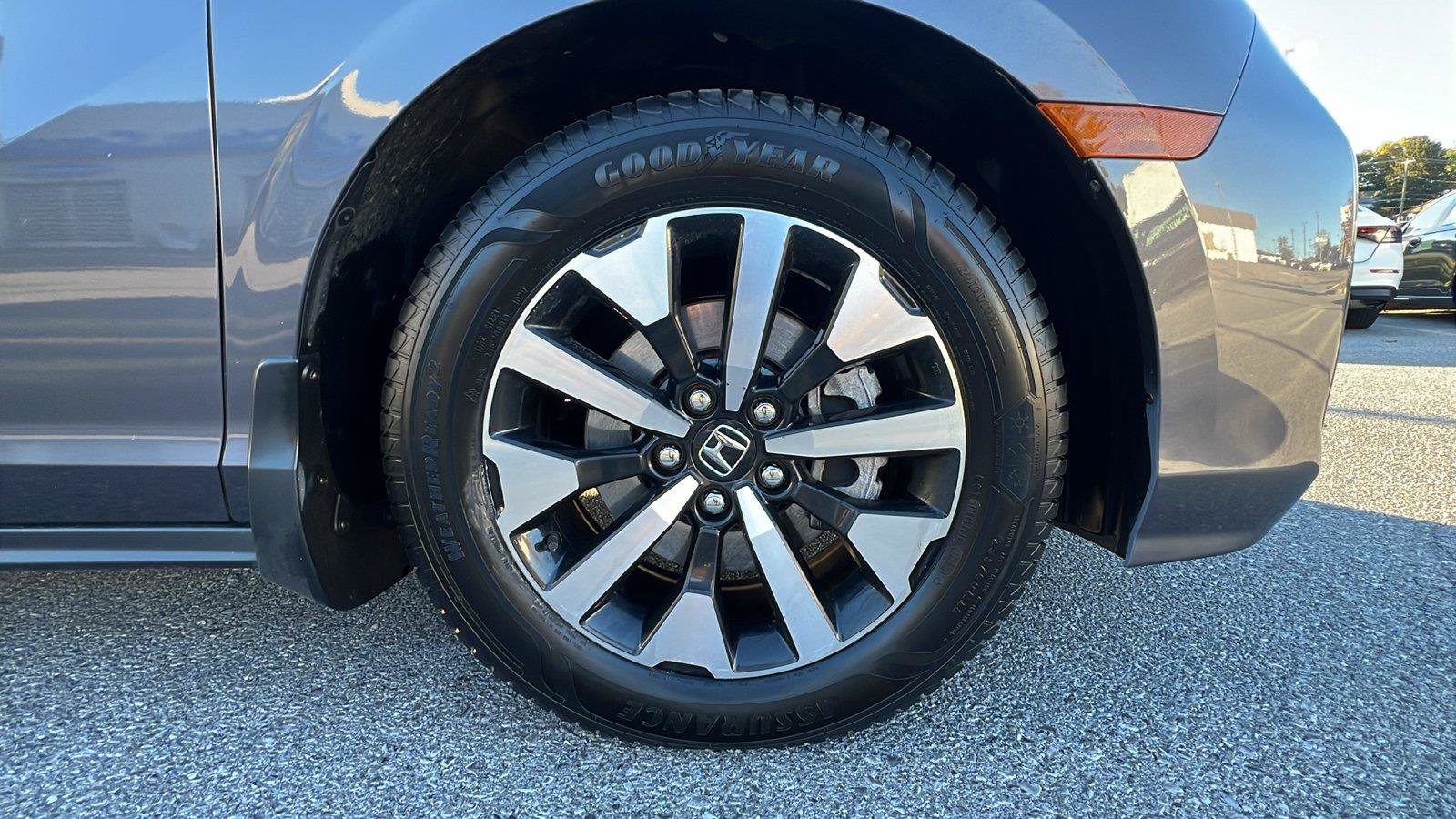 Certified 2025 Honda Odyssey EX-L image 11