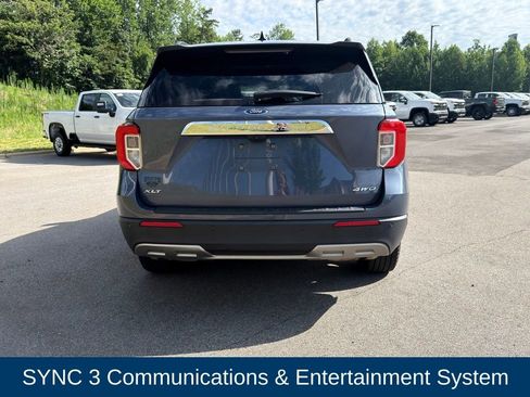 Used 2021 Ford Explorer XLT w/ Equipment Group 202A AWD/4WD image 4