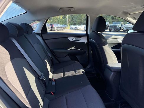 Used 2023 Kia Forte LXS image 14