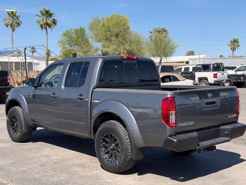 Used 2019 Nissan Frontier SV AWD/4WD image 5