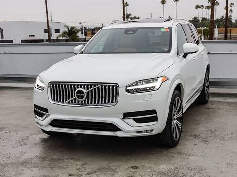 Used 2023 Volvo XC90 B6 Ultimate w/ Protection Package Premier AWD/4WD image 4