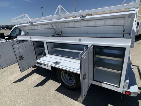 New 2025 Ford F350 XL w/ XL Chrome Package RWD image 30