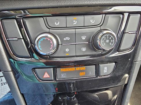 Used 2019 Buick Encore Preferred AWD/4WD image 40