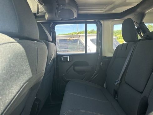 Used 2025 Jeep Wrangler Unlimited Sport S 4xe AWD/4WD image 36