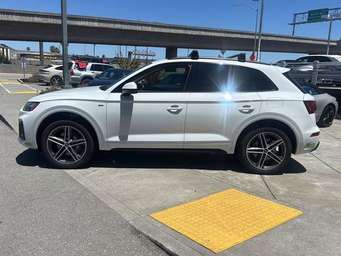 Used 2023 Audi Q5 e Premium Plus AWD/4WD image 5