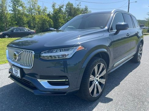 Used 2025 Volvo XC90 T8 Plus w/ Protection Package Premier AWD/4WD image 1