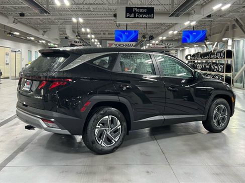 New 2026 Hyundai Tucson Blue SE w/ Tow & Go Package AWD/4WD image 7