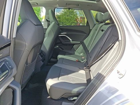 Used 2025 Audi Q5 Premium Plus w/ Premium Plus AWD/4WD image 5