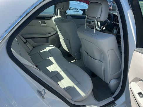 Used 2016 Mercedes-Benz E 350 4MATIC Sedan image 12