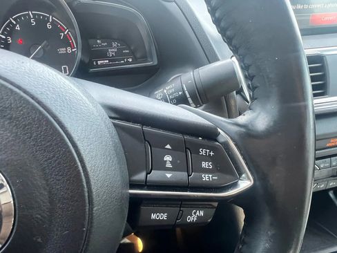 Used 2018 MAZDA MAZDA3 Grand Touring w/ Premium Equipment Package image 15