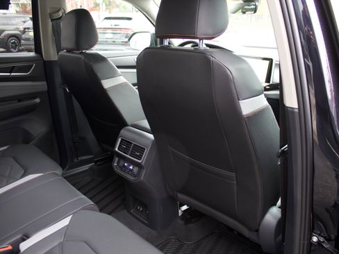 New 2026 Volkswagen Atlas Peak Edition image 34