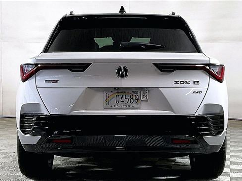 Used 2024 Acura ZDX Type S AWD/4WD image 3